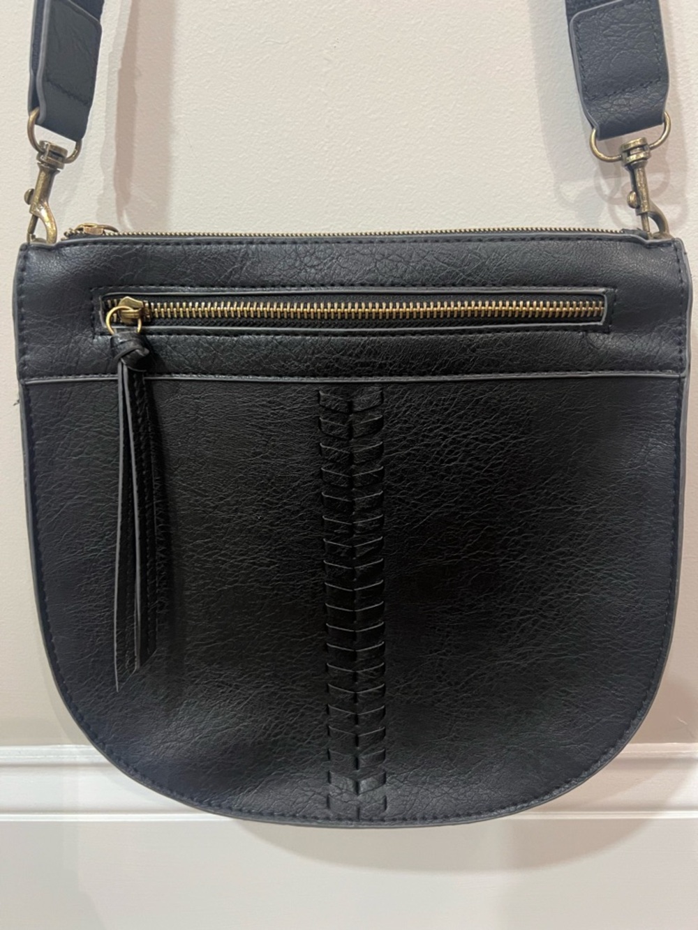 Time and Tru Black Woven Accent Crossbody Bag